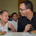 navarro_almuerzo_estudiante