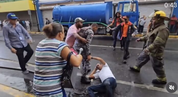 policia_agrede_reportero_grafico_santiago