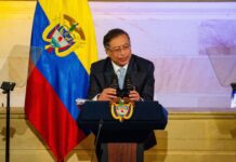 Gustavo Petro advierte a Donald Trump y a Marco Rubio que en el mar Caribe hay pueblos acostumbrados a los huracanes