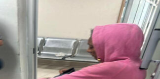 Policía brinda protección a joven y su hijo menor tras evitar intento de suicidio en puente de Villa Mella, SDN