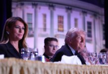 VIDEO: Sacan a toda prisa a Donald Trump de la cena de corresponsales de la Casa Blanca