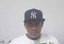 Reincidente por homicidio se entrega en el Palacio de Justicia de Santiago por muerte de puertorriqueño