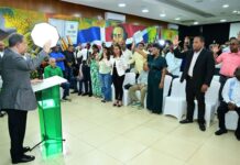 Leonel juramenta en FP dirigentes magisteriales y afirma que la educación será su prioridad