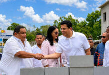 David Collado anuncia transformación de la playa Monte Río, en Azua