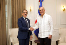 Abinader recibe en el Palacio Nacional al nuevo rector electo en la UASD
