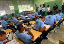 Privados de libertad reciben Pruebas Nacionales del nivel de Educación Secundaria Prepara de Adultos