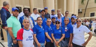 ADP La Vega respalda a maestra afectada tras medida de coerción contra médicos investigados