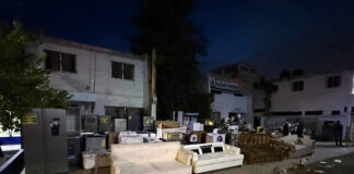 VIDEO: Policía desmiente agentes sustraigan electrodomésticos de L&R Comercial