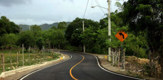 Abinader entrega carretera Las Espinas en Jamao al Norte