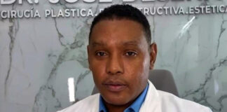 Arrestan a cirujano plástico condenado por homicidio en perjuicio de una paciente