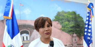 Josefa Castillo se compromete a fortalecer servicios consulares para dominicanos en Miami