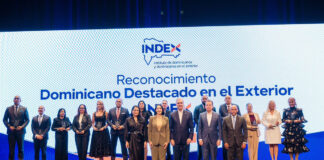 Abinader reconoce a 14 dominicanos destacados en Estados Unidos mediante el Index