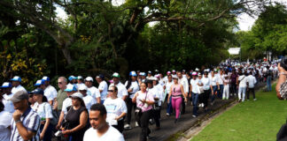 SNS realiza primera caminata por la salud mental y destaca aumento de camas para atención especializada