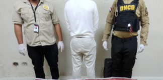 Detienen español con 20 paquetes de cocaína ocultos en su equipaje
