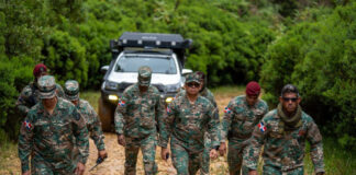 Comandante del Ejército inspecciona línea fronteriza sur para fortalecer la seguridad