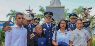 En ocasión del día de San Judas Tadeo Policía Nacional rinde honores a policías caídos