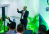 Milton Morrison y País Posible juramentan 970 nuevos miembros en Moca y SFM