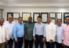 Cinco exdiputados se suman al proyecto presidencial de Wellington Arnaud