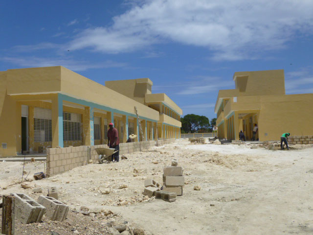 Escuela en construcción en San Pedro de Macorís.