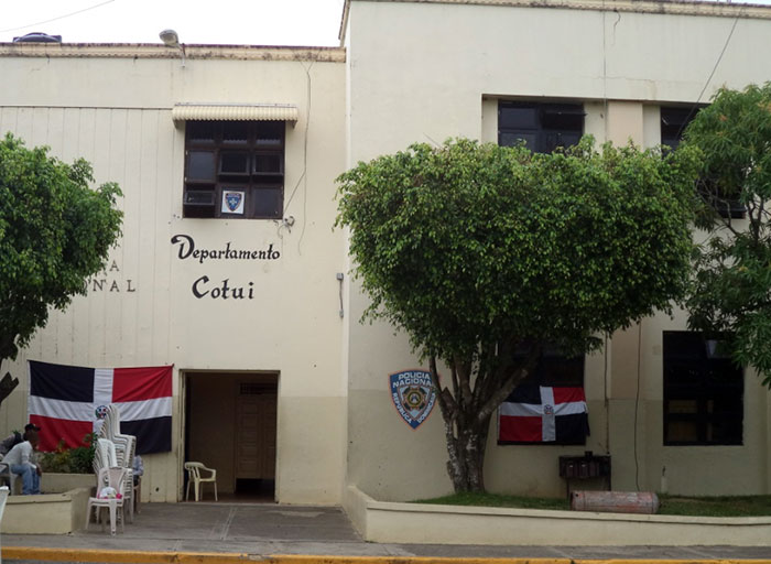 Cuartel de la Policía Nacional en Cotuí